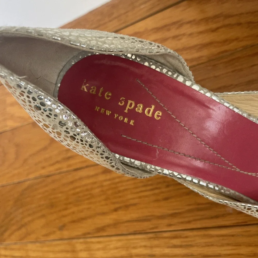 Kate Spade New York Lara Cracked Silver Leather Open Toe Pump 7.5‎ B Italy